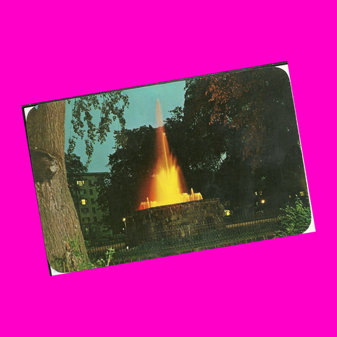 USA - Michigan - Lansing - Reutter Memorial Fountain Postcard