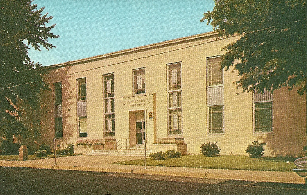 USA - Mississippi - West Point - Clay County Courthouse Postcard