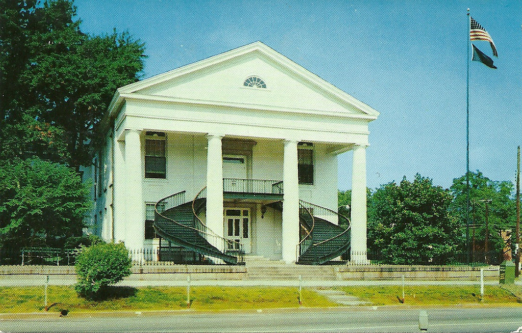 USA - South Carolina - Winnsboro - Farifield County Courthouse Postcard